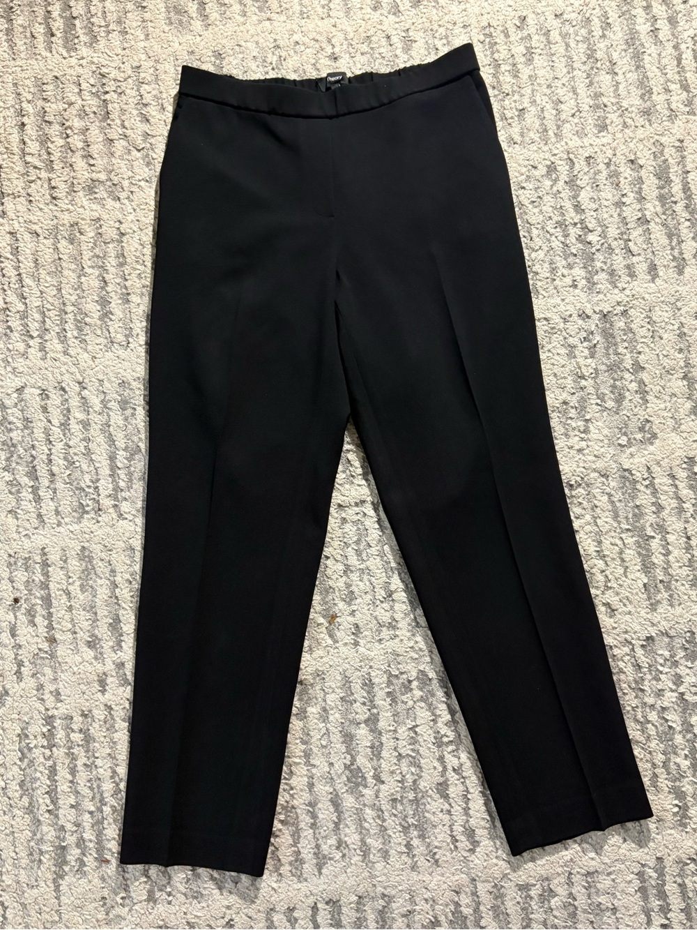 Theory black straight leg smart career pull on trouser pants size 6
